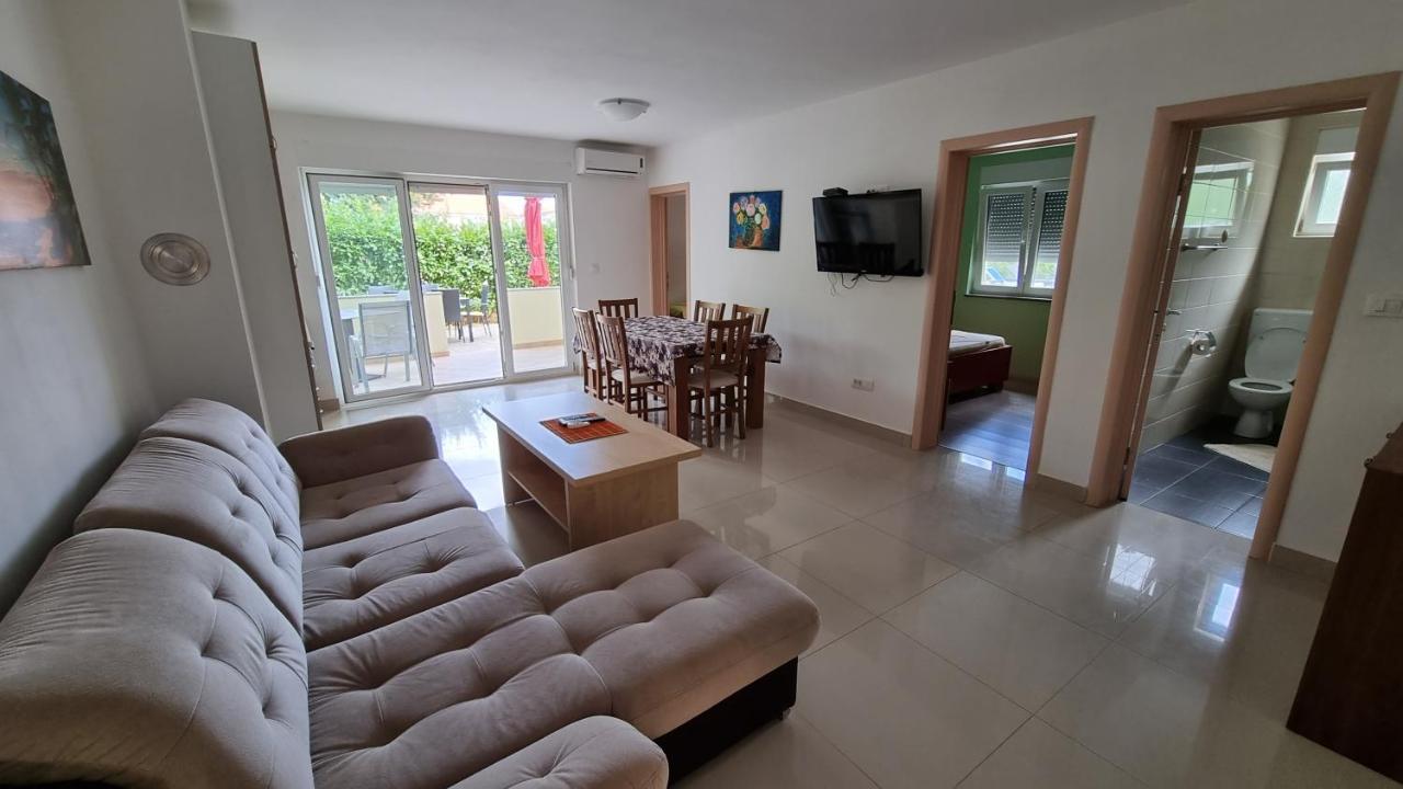 Apartments Bellator Šilo Exterior foto